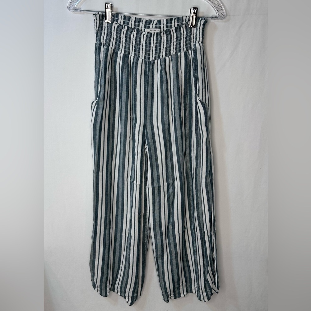 AEO-American Eagle Outfitters. Green/White Stripe Wide Leg Cropped Pants Size S